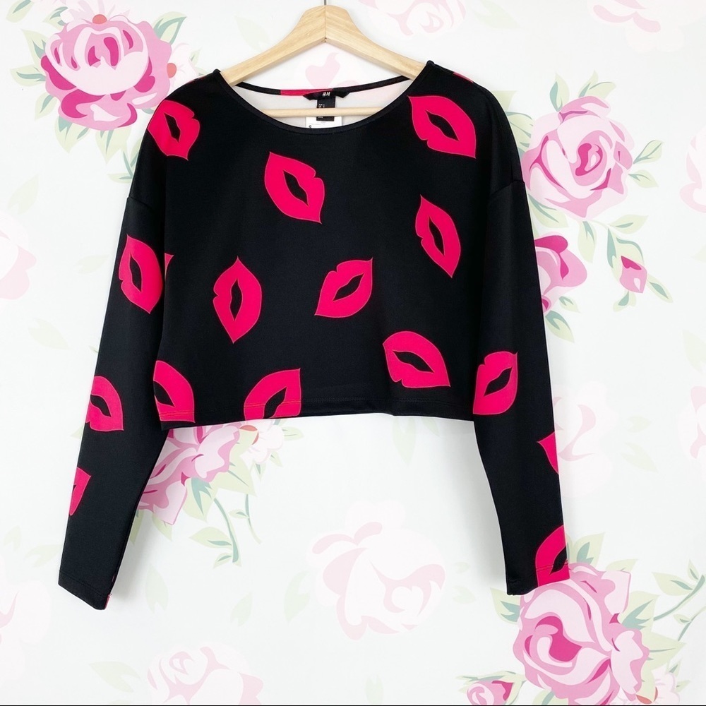 NEW H&M Black Pink Kisses Crop Top Blouse S